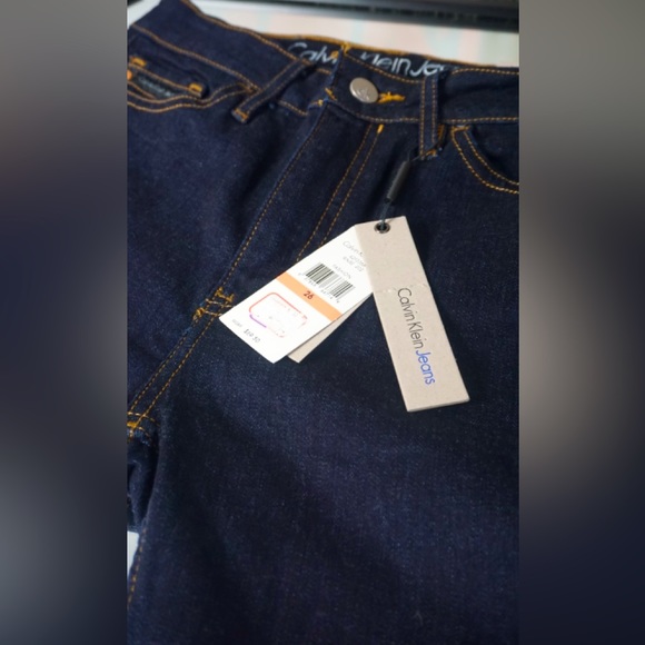 CALVIN KLEIN JEANS  NEW - Picture 1 of 11